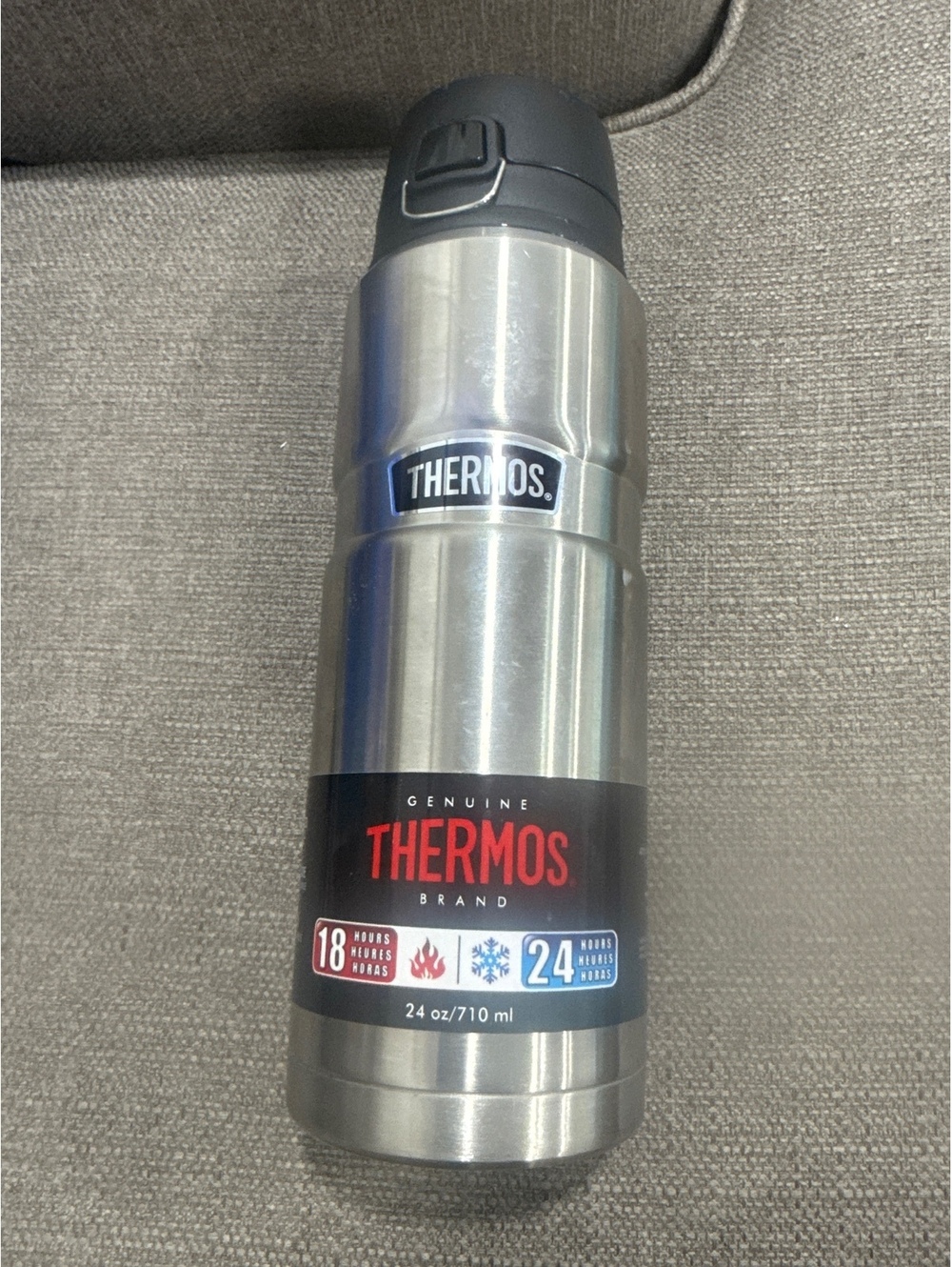 THERMOS Stainless King Vacuum-Insulated Drink Bottle, 24 Ounce, Matte Steel